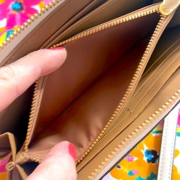 Brand New Coach Genuine Leather Chalk Quilt Long Zip Around Wristlet Wallet - Picture 13 of 15